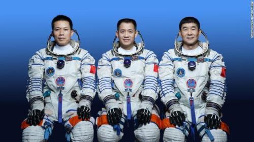 3 فضانورد چینی به مدار زمین می روند