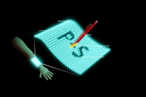 این نمایشگر لمسی زیر آب هم کار می کند!