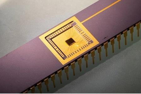 طراحی مدار الكتریكی با گرافن با قدرت نامحدود